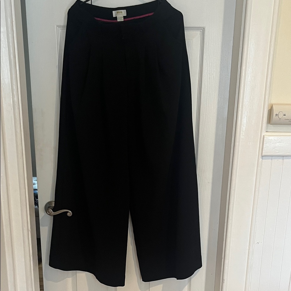 Anthropologie Maeve Black  super wide leg pants size 6P